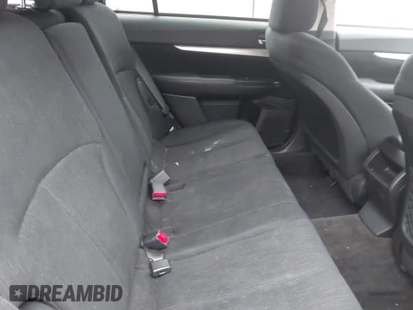 ✅ 2014 Subaru Outback Premium • VIN: 4S4BRBCC7E3326864 • Lot: 43773713. Wystawiony na IAAI z przebiegiem 179 317 mil. Bezpłatny archiwum sprzedaży aukcyjnych z USA i szczegółowy raport historii pojazdu na DreamBid. Zdjęcie 8.