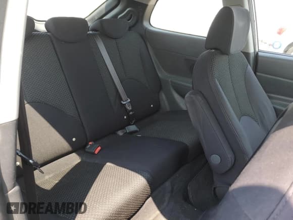 ✅ 2010 Hyundai Accent L • VIN: KMHCN3BC0AU155984 • Лот: 63235345. Опубликован ранее на Copart с пробегом 337 747 миль. Бесплатный доступ к архиву аукционных продаж из США и подробный отчёт об истории автомобиля на DreamBid. Изображение 10.