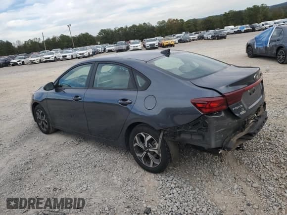 ✅ 2021 Kia Forte LXS • VIN: 3KPF24AD2ME330619 • Лот: 82756105. Опубликован ранее на Copart с пробегом 36 756 миль. Бесплатный доступ к архиву аукционных продаж из США и подробный отчёт об истории автомобиля на DreamBid. Изображение 2.