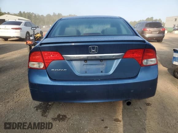 ✅ 2010 Honda Civic DX-G • VIN: 2HGFA1F44AH013047 • Lot: 71053435. Wystawiony na Copart z przebiegiem 264 581 mil. Bezpłatny archiwum sprzedaży aukcyjnych z USA i szczegółowy raport historii pojazdu na DreamBid. Zdjęcie 6.