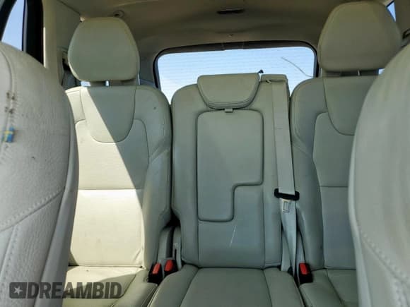 ✅ 2021 Volvo XC90 Momentum • VIN: YV4102CK3M1691695 • Лот: 84833295. Опубликован ранее на Copart с пробегом Не указан. Бесплатный доступ к архиву аукционных продаж из США и подробный отчёт об истории автомобиля на DreamBid. Изображение 10.