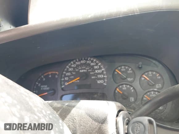 ✅ 2005 Chevrolet Silverado 2500HD LS • VIN: 1GCHK23295F850770 • Lot: 43464367. Wystawiony na IAAI z przebiegiem Nie podano. Bezpłatny archiwum sprzedaży aukcyjnych z USA i szczegółowy raport historii pojazdu na DreamBid. Zdjęcie 7.