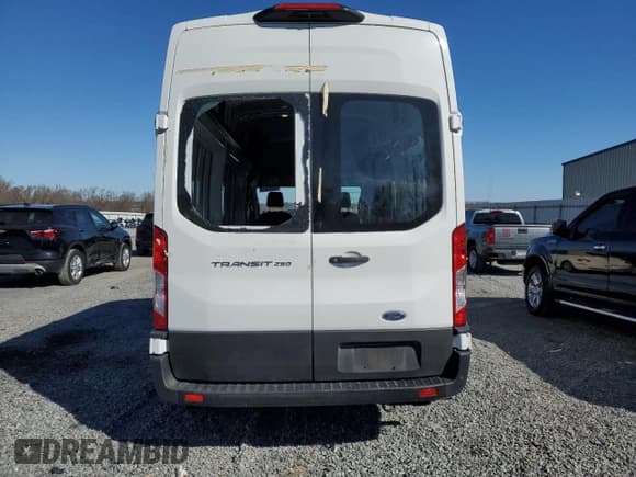 ✅ 2021 Ford Transit Cargo • VIN: 1FTBR1X81MKA31994 • Lot: 45523885. Listed on Copart with 151,001 mi. Free auction sales archive from the USA and detailed vehicle history report at DreamBid. Image 6.