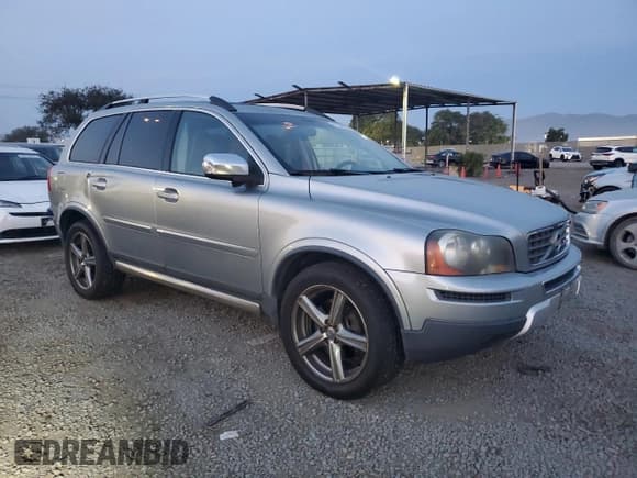 ✅ 2011 Volvo XC90 R-Design • VIN: YV4952CF5B1597774 • Lot: 92361635. Listed on Copart with 159,628 mi. Free auction sales archive from the USA and detailed vehicle history report at DreamBid. Image 4.