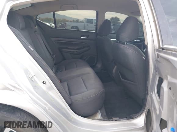 ✅ 2021 Nissan Altima SV • VIN: 1N4BL4DV6MN356903 • Lot: 43603054. Listed on IAAI with 97,386 mi. Free auction sales archive from the USA and detailed vehicle history report at DreamBid. Image 8.