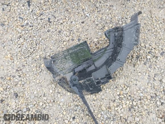 ✅ 2022 Mazda CX-9 Signature • VIN: JM3TCBEY1N0616982 • Lot: 42125790. Wystawiony na IAAI z przebiegiem 101 918 mil. Bezpłatny archiwum sprzedaży aukcyjnych z USA i szczegółowy raport historii pojazdu na DreamBid. Zdjęcie 12.