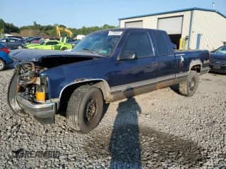 1999 Chevrolet Silverado 1500 с VIN 1GCEK19R2XR130715, выставлен на аукционе Copart как лот 70545035 с пробегом 297 221 миль миль и Списание • Salvage title. История ставок и продаж доступна на DreamBid. Изображение 1.