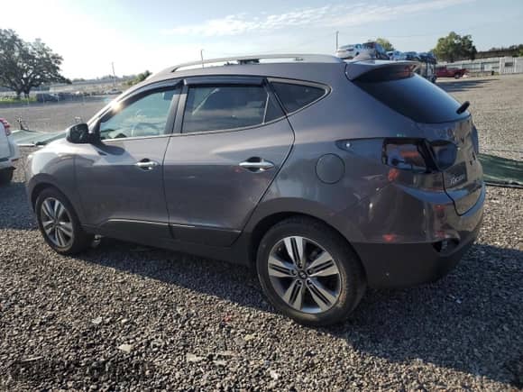 2015 Hyundai Tucson SE with VIN KM8JU3AG5FU977718, listed as a Copart auction lot 62511263 with 31,776 mi miles and . Bid and sale history available at DreamBid. Image 2.