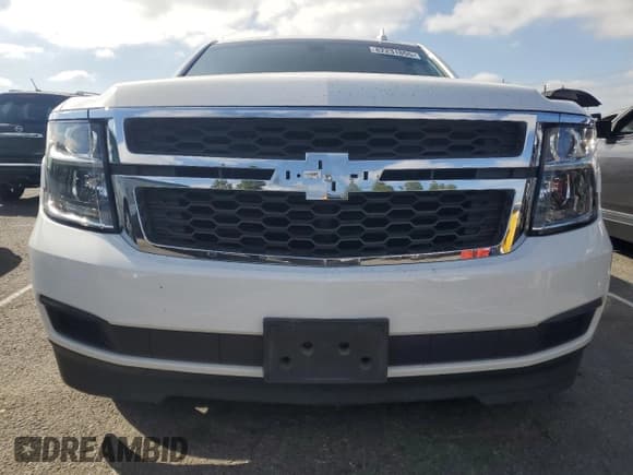 ✅ 2019 Chevrolet Tahoe LS • VIN: 1GNSCAEC6KR153562 • Lot: 82231855. Wystawiony na Copart z przebiegiem 71 474 mil. Bezpłatny archiwum sprzedaży aukcyjnych z USA i szczegółowy raport historii pojazdu na DreamBid. Zdjęcie 5.