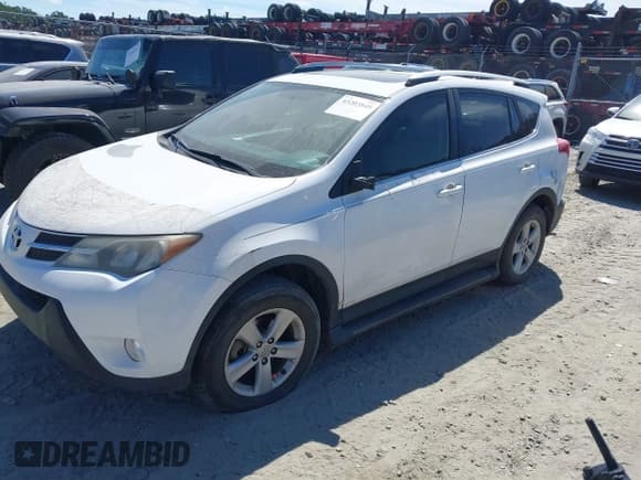 ✅ 2013 Toyota RAV4 XLE • VIN: 2T3WFREV3DW015918 • Лот: 43203848. Опубликован ранее на IAAI с пробегом 170 555 миль. Бесплатный доступ к архиву аукционных продаж из США и подробный отчёт об истории автомобиля на DreamBid. Изображение 17.