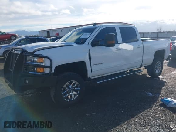 ✅ 2016 Chevrolet Silverado 2500HD LT • VIN: 1GC1KVE80GF235550 • Lot: 43737325. Wystawiony na IAAI z przebiegiem 256 055 mil. Bezpłatny archiwum sprzedaży aukcyjnych z USA i szczegółowy raport historii pojazdu na DreamBid. Zdjęcie 2.