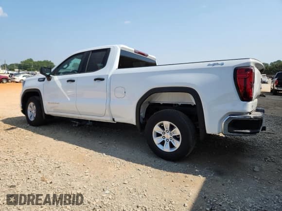 ✅ 2025 GMC Sierra 1500 Pro • VIN: 1GTRUAEK9SZ151252 • Лот: 80614365. Опубликован ранее на Copart с пробегом Не указан. Бесплатный доступ к архиву аукционных продаж из США и подробный отчёт об истории автомобиля на DreamBid. Изображение 2.