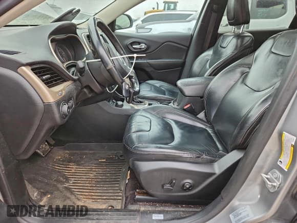 ✅ 2016 Jeep Cherokee Limited • VIN: 1C4PJMDSXGW280676 • Lot: 96619395. Wystawiony na Copart z przebiegiem 120 502 mil. Bezpłatny archiwum sprzedaży aukcyjnych z USA i szczegółowy raport historii pojazdu na DreamBid. Zdjęcie 7.