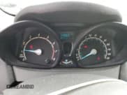 ✅ 2014 Ford Fiesta S • VIN: 3FADP4AJ1EM199730 • Lot: 55591605. Wystawiony na Copart z przebiegiem 149 969 mil. Bezpłatny archiwum sprzedaży aukcyjnych z USA i szczegółowy raport historii pojazdu na DreamBid. Zdjęcie 9.