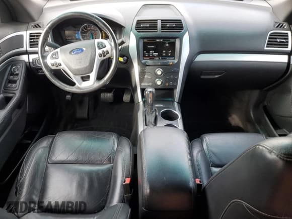 ✅ 2012 Ford Explorer XLT • VIN: 1FMHK8D80CGA84338 • Lot: 82350535. Wystawiony na Copart z przebiegiem 152 582 mil. Bezpłatny archiwum sprzedaży aukcyjnych z USA i szczegółowy raport historii pojazdu na DreamBid. Zdjęcie 8.