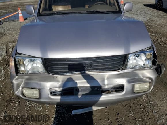 ✅ 2000 Toyota Land Cruiser • VIN: JT3HT05J1Y0120286 • Lot: 86704175. Wystawiony na Copart z przebiegiem 316 450 mil. Bezpłatny archiwum sprzedaży aukcyjnych z USA i szczegółowy raport historii pojazdu na DreamBid. Zdjęcie 12.