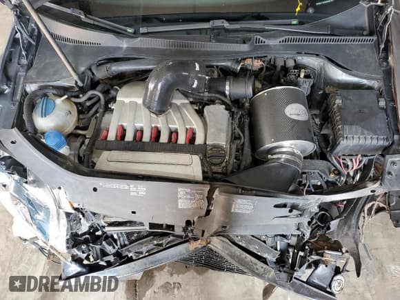 ✅ 2008 Volkswagen R32 • VIN: WVWKC71K08W098156 • Lot: 68373634. Listed on Copart with Not provided. Free auction sales archive from the USA and detailed vehicle history report at DreamBid. Image 11.