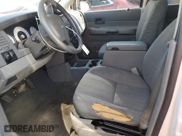 ✅ 2005 Dodge Durango SXT • VIN: 1D4HD38N25F545441 • Лот: 82235575. Опубликован ранее на Copart с пробегом 245 131 миль. Бесплатный доступ к архиву аукционных продаж из США и подробный отчёт об истории автомобиля на DreamBid. Изображение 7.