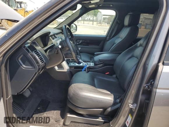 ✅ 2019 Land Rover Range Rover • VIN: SALGS5RE0KA558358 • Lot: 64413635. Wystawiony na Copart z przebiegiem 130 421 mil. Bezpłatny archiwum sprzedaży aukcyjnych z USA i szczegółowy raport historii pojazdu na DreamBid. Zdjęcie 7.