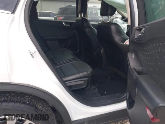 ✅ 2020 Ford Escape Titanium • VIN: 1FMCU9J95LUC22187 • Lot: 43600679. Listed on IAAI with 37,305 mi. Free auction sales archive from the USA and detailed vehicle history report at DreamBid. Image 8.