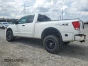 ✅ 2010 Nissan Titan SE • VIN: 1N6AA0CC9AN325741 • Лот: 58744895. Опубликован ранее на Copart с пробегом 218 363 миль. Бесплатный доступ к архиву аукционных продаж из США и подробный отчёт об истории автомобиля на DreamBid. Изображение 2.