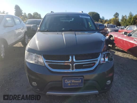 ✅ 2018 Dodge Journey SXT • VIN: 3C4PDDBG6JT530272 • Lot: 86257445. Listed on Copart with 88,189 mi. Free auction sales archive from the USA and detailed vehicle history report at DreamBid. Image 5.