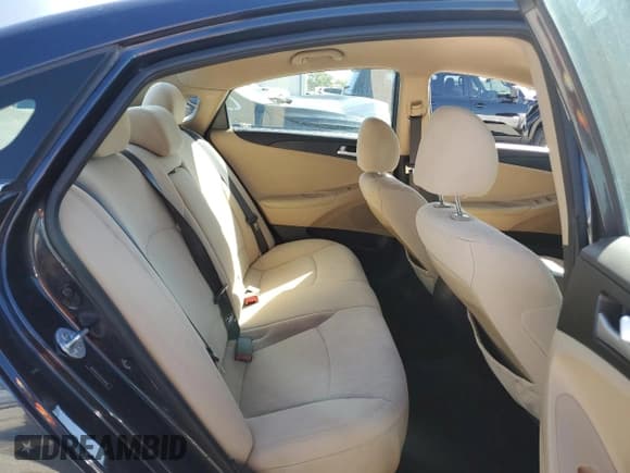 ✅ 2013 Hyundai Sonata GLS • VIN: 5NPEB4AC5DH703876 • Lot: 70678254. Listed on Copart with 97,872 mi. Free auction sales archive from the USA and detailed vehicle history report at DreamBid. Image 10.