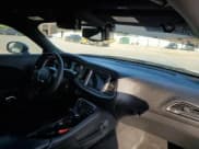 ✅ 2021 Dodge Challenger R/T • VIN: 2C3CDZBT2MH559892 • Lot: 69864002. Wystawiony na Copart z przebiegiem 29 198 mil. Bezpłatny archiwum sprzedaży aukcyjnych z USA i szczegółowy raport historii pojazdu na DreamBid. Zdjęcie 8.