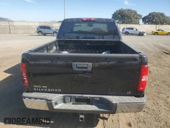 ✅ 2011 Chevrolet Silverado 1500 Xtra Fuel Economy • VIN: 3GCPCSE39BG240859 • Lot: 76621064. Listed on Copart with 155,431 mi. Free auction sales archive from the USA and detailed vehicle history report at DreamBid. Image 6.