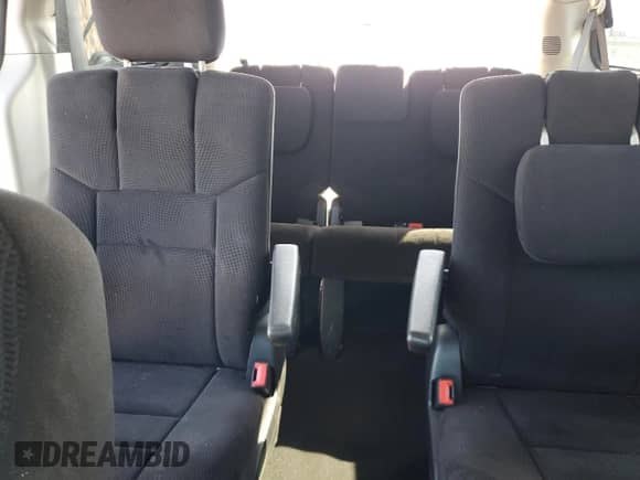 2013 Dodge Grand Caravan SE с VIN 2C4RDGBG3DR652637, выставлен на аукционе Copart как лот 84430715 с пробегом 183 130 миль миль и Списание • Salvage title. История ставок и продаж доступна на DreamBid. Изображение 10.