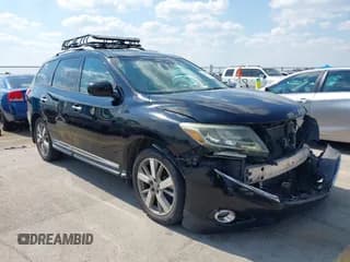 ✅ 2013 Nissan Pathfinder S • VIN: 5N1AR2MNXDC685121 • Lot: 43194845. Wystawiony na IAAI z przebiegiem 215 737 mil. Bezpłatny archiwum sprzedaży aukcyjnych z USA i szczegółowy raport historii pojazdu na DreamBid. Zdjęcie 1.