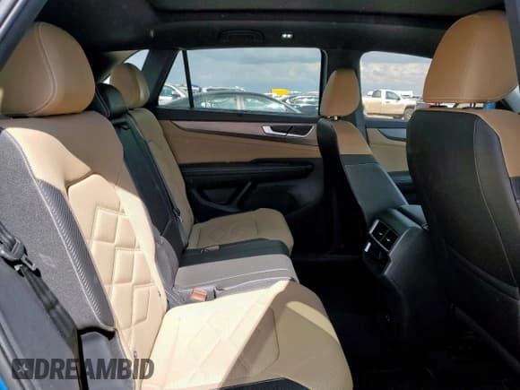 ✅ 2024 Volkswagen Atlas SE • VIN: 1V2JE2CA9RC247291 • Лот: 65359355. Опубликован ранее на Copart с пробегом 14 040 миль. Бесплатный доступ к архиву аукционных продаж из США и подробный отчёт об истории автомобиля на DreamBid. Изображение 11.