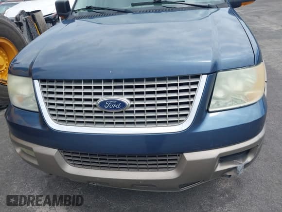 ✅ 2004 Ford Expedition Eddie Bauer • VIN: 1FMFU17L34LA52405 • Lot: 42471555. Listed on IAAI with 349,322 mi. Free auction sales archive from the USA and detailed vehicle history report at DreamBid. Image 6.