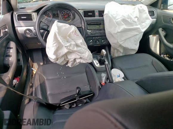 ✅ 2013 Volkswagen Jetta SE • VIN: 3VWDP7AJ8DM209712 • Lot: 59168045. Listed on Copart with 94,813 mi. Free auction sales archive from the USA and detailed vehicle history report at DreamBid. Image 8.