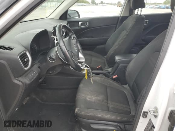 ✅ 2020 Hyundai Venue SEL • VIN: KMHRC8A31LU033023 • Lot: 51805345. Listed on Copart with 50,974 mi. Free auction sales archive from the USA and detailed vehicle history report at DreamBid. Image 7.