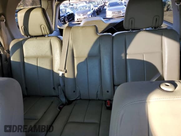 ✅ 2011 Ford Expedition XL • VIN: 1FMJU1G53BEF21649 • Lot: 84542364. Listed on Copart with 175,320 mi. Free auction sales archive from the USA and detailed vehicle history report at DreamBid. Image 10.