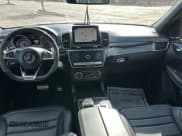 ✅ 2019 Mercedes-Benz GLS 63 AMG • VIN: 4JGDF7FE9KB210322 • Лот: 50453105. Опубликован ранее на Copart с пробегом 44 984 миль. Бесплатный доступ к архиву аукционных продаж из США и подробный отчёт об истории автомобиля на DreamBid. Изображение 9.