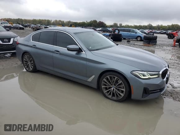 ✅ 2021 BMW 5 Series 530i xDrive • VIN: WBA13BJ02MCG04773 • Лот: 89896005. Опубликован ранее на Copart с пробегом 61 636 миль. Бесплатный доступ к архиву аукционных продаж из США и подробный отчёт об истории автомобиля на DreamBid. Изображение 4.