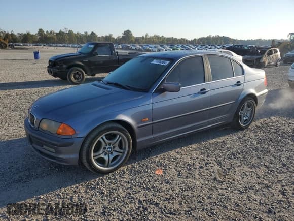 ✅ 2000 BMW 3 Series 328i • VIN: WBAAM5339YJR55734 • Lot: 77626084. Wystawiony na Copart z przebiegiem 193 332 mil. Bezpłatny archiwum sprzedaży aukcyjnych z USA i szczegółowy raport historii pojazdu na DreamBid. Zdjęcie 1.