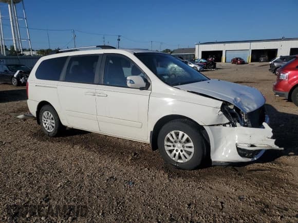 ✅ 2014 Kia Sedona LX • VIN: KNDMG4C72E6565111 • Лот: 84392405. Опубликован ранее на Copart с пробегом 77 047 миль. Бесплатный доступ к архиву аукционных продаж из США и подробный отчёт об истории автомобиля на DreamBid. Изображение 4.