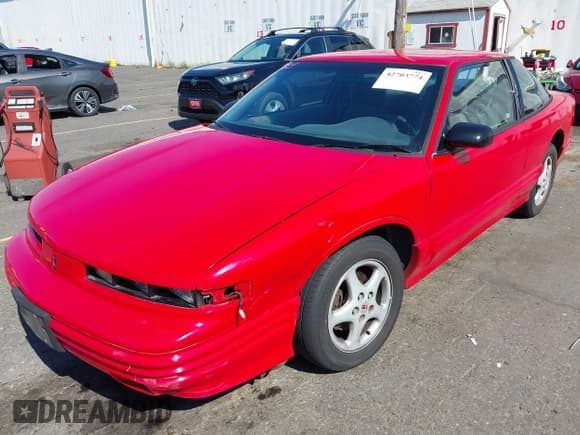 ✅ 1997 Oldsmobile Cutlass Supreme S • VIN: 1G3WH12M8VF332300 • Лот: 42703774. Опубликован ранее на IAAI с пробегом 124 249 миль. Бесплатный доступ к архиву аукционных продаж из США и подробный отчёт об истории автомобиля на DreamBid. Изображение 6.