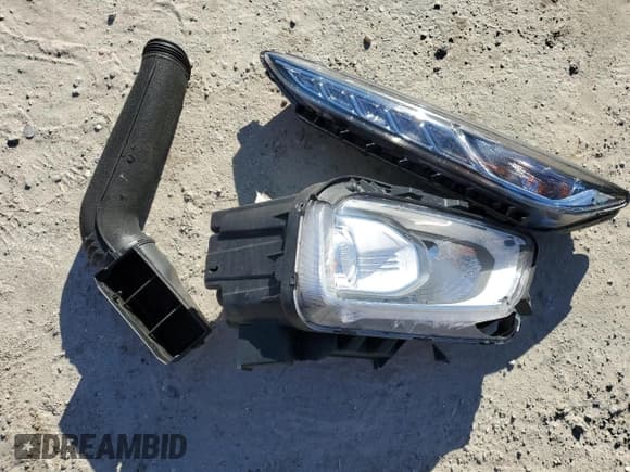 ✅ 2021 Hyundai Kona SEL • VIN: KM8K22AA7MU704292 • Lot: 82484943. Wystawiony na Copart z przebiegiem 59 604 mil. Bezpłatny archiwum sprzedaży aukcyjnych z USA i szczegółowy raport historii pojazdu na DreamBid. Zdjęcie 14.