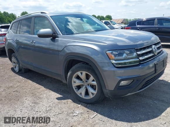 ✅ 2018 Volkswagen Atlas SE • VIN: 1V2CP2CA2JC593755 • Lot: 42381332. Listed on IAAI with 62,664 mi. Free auction sales archive from the USA and detailed vehicle history report at DreamBid. Image 1.