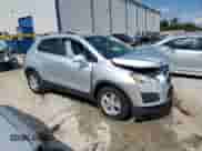 2016 Chevrolet Trax LT z VIN 3GNCJLSB2GL238138, wystawiony jako Copart lot #63452885 z przebiegiem Nie podano mil oraz Nie do naprawy • Non repairable. Historia ofert i sprzedaży dostępna na DreamBid. Obrazek 4.