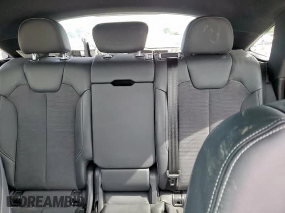 ✅ 2023 Audi SQ5 Sportback Premium Plus • VIN: WA124AFY6P2071163 • Лот: 67594065. Опубликован ранее на Copart с пробегом 28 684 миль. Бесплатный доступ к архиву аукционных продаж из США и подробный отчёт об истории автомобиля на DreamBid. Изображение 10.