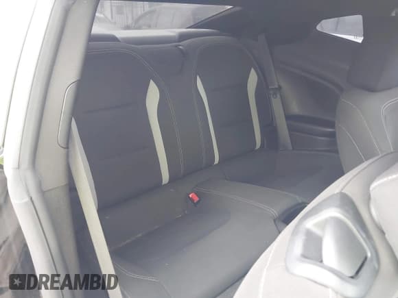 ✅ 2022 Chevrolet Camaro 1LT • VIN: 1G1FB1RX4N0108826 • Lot: 42458322. Listed on IAAI with 52,198 mi. Free auction sales archive from the USA and detailed vehicle history report at DreamBid. Image 8.