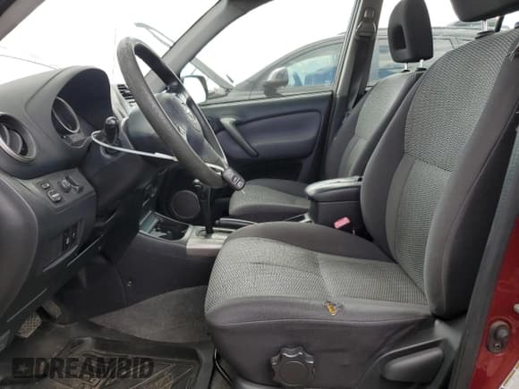 ✅ 2004 Toyota RAV4 • VIN: JTEGD20V340023459 • Lot: 70410065. Wystawiony na Copart z przebiegiem 213 770 mil. Bezpłatny archiwum sprzedaży aukcyjnych z USA i szczegółowy raport historii pojazdu na DreamBid. Zdjęcie 7.