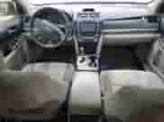 2013 Toyota Camry L z VIN 4T4BF1FK8DR286055, wystawiony jako Copart lot #70346645 z przebiegiem 198 456 mil mil oraz Czysty tytuł • Clean title. Historia ofert i sprzedaży dostępna na DreamBid. Obrazek 8.