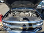 ✅ 2018 Chevrolet Silverado 1500 LT • VIN: 1GCVKREC8JZ329291 • Лот: 90454785. Опубликован ранее на Copart с пробегом 125 390 миль. Бесплатный доступ к архиву аукционных продаж из США и подробный отчёт об истории автомобиля на DreamBid. Изображение 11.