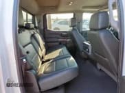 ✅ 2019 GMC Sierra 1500 SLT • VIN: 3GTP8DED7KG293646 • Лот: 84594535. Опубликован ранее на Copart с пробегом 98 507 миль. Бесплатный доступ к архиву аукционных продаж из США и подробный отчёт об истории автомобиля на DreamBid. Изображение 10.